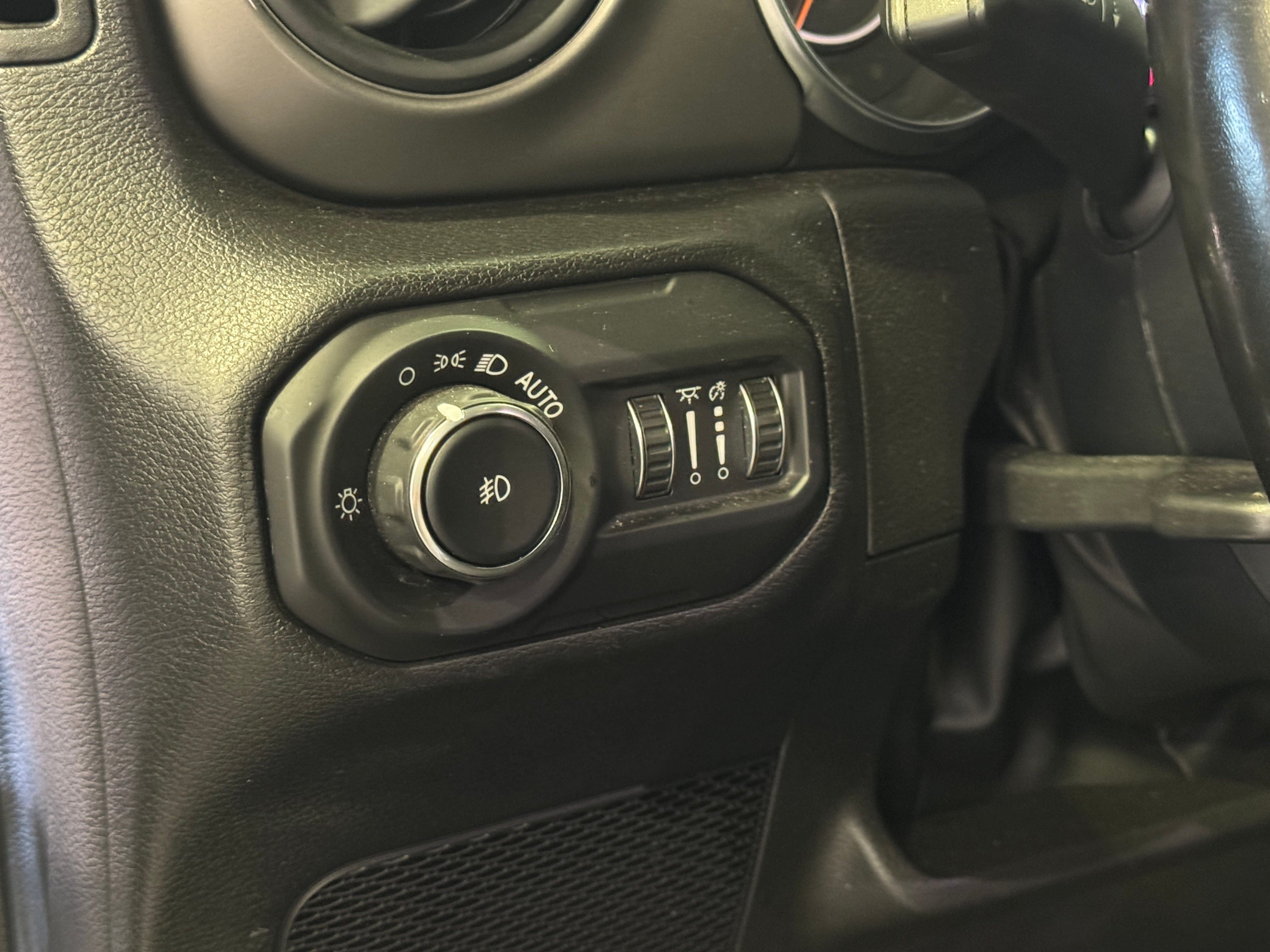 jeep wrangler unlimited 2022 1C4HJXDGXNW239849 image jeep wrangler unlimited 2022 1C4HJXDGXNW239849 image